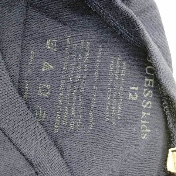GUESS Kids Silver Logo Tee Size 12 - Picture 2 of 3